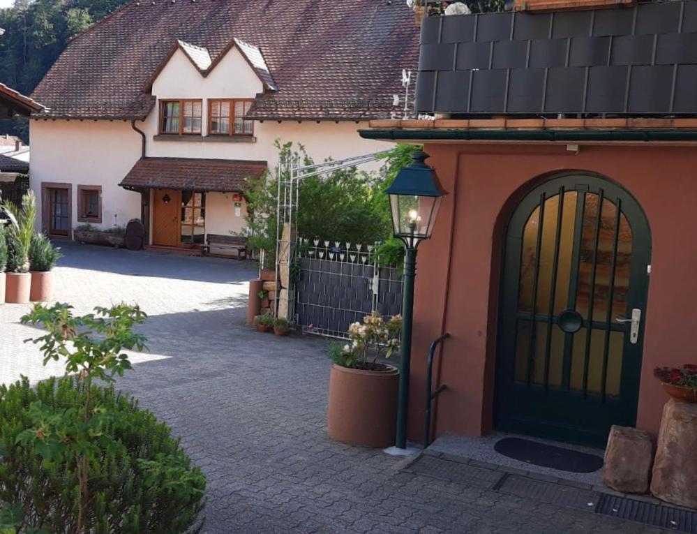 Pension - Gaestehaus Zum Pfaelzerwald Hinterweidenthal Luaran gambar
