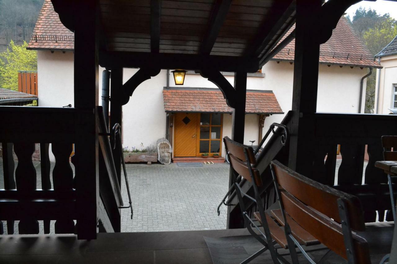 Pension - Gaestehaus Zum Pfaelzerwald Hinterweidenthal Luaran gambar